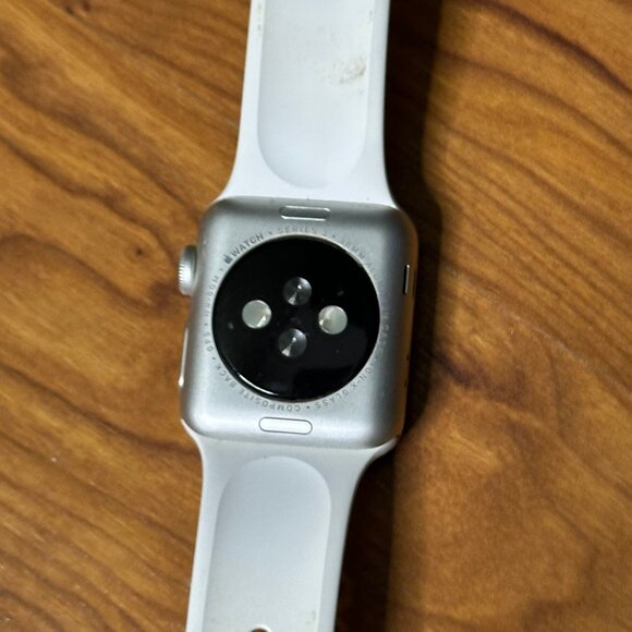 Apple Watch Series 3 Silver 38mm White Silicone Sport Band Aluminum Case - Picture 11 of 12